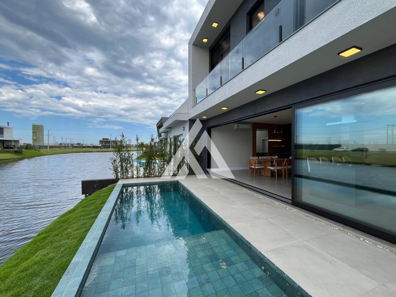 Imagem do imóvel Sobrado 4 dormitórios, Centro em Xangri-lá referência 12